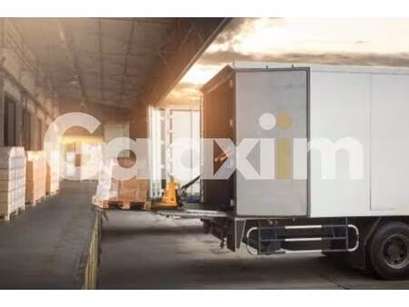 local d'activités à louer