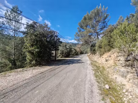 vente terrain 8475 m² à solliès-toucas (83210)  45 000 €