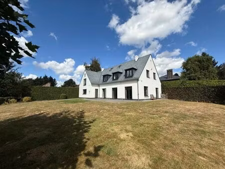 villa familiale de standing avec vue imprenable