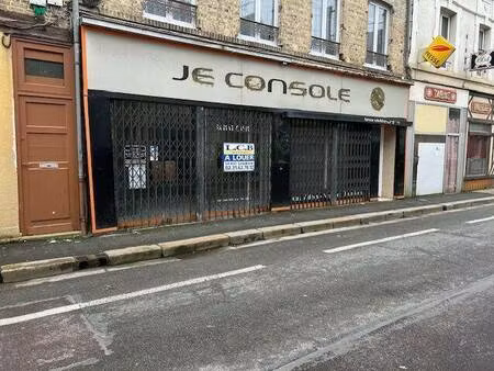 local commercial à louer