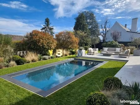 maison 7 pièces 210 m²