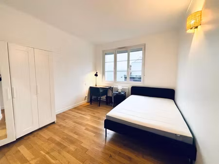 location meublée appartement 5 pièces 100 m² à le mans (72000)  450 €