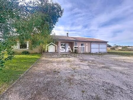 maison familiale d'environ 150 m2 avec double garage sur 2143 m2 de parcelle