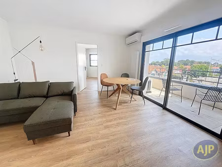 location appartement 2 pièces 53.1 m² à gujan-mestras (33470)  1 600 €
