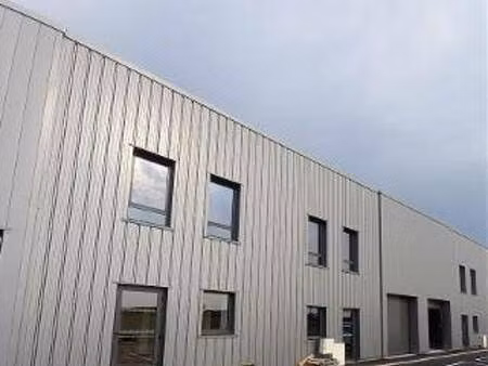 local d'activités à vendre