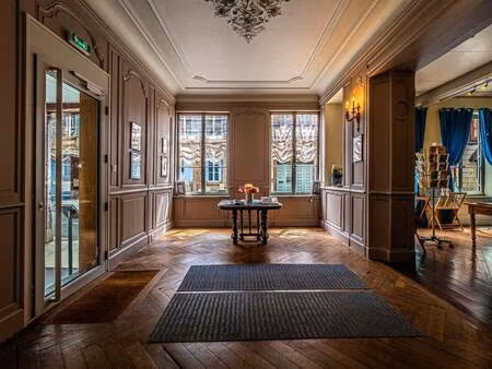 local d'activités à vendre