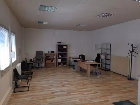 location locaux professionnels 91 m² à saverne (67700)  990 €