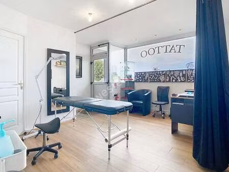 location bureaux et commerces à pont-l'abbé (29120) : à louer / 25m² pont-l'abbé