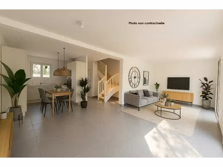 vente maison 5 pièces  130.00m²  idron