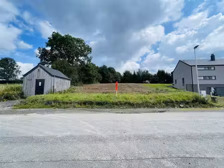 entre liège et lux campagne beau terrain à bâtir de 1368m2