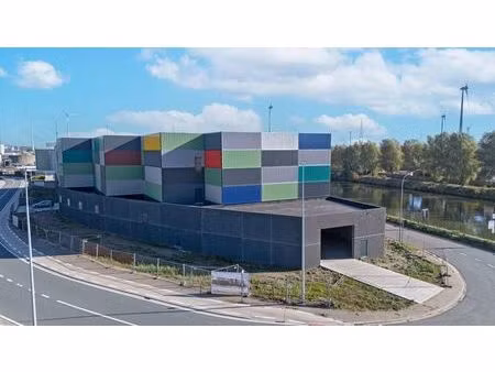 te huur: modern en uitbreidbaar magazijn met kantooroptie...