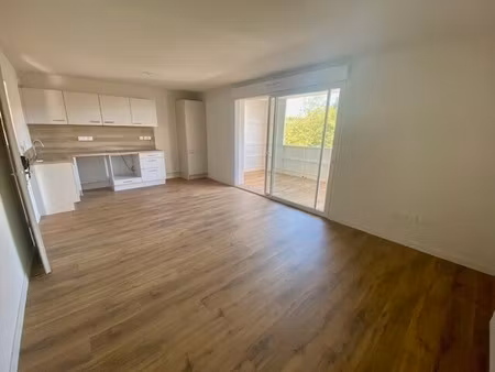 appartement t3 au cœur de bruguières - terrasse au calme