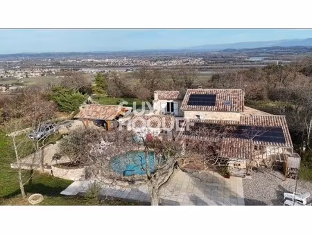 maison en pierres à vendre à châteaubourg