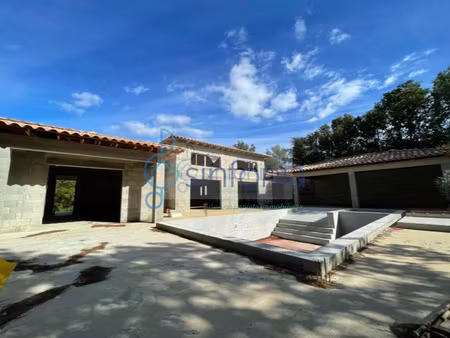 opportunité rare à sainte-anastasie !