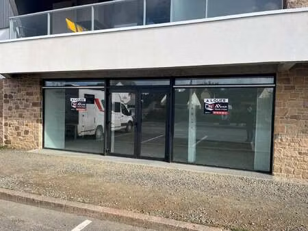 location bureaux et commerces à perros-guirec (22700) : à louer / perros-guirec