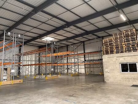 location local d'activités mignieres 4 322 m²