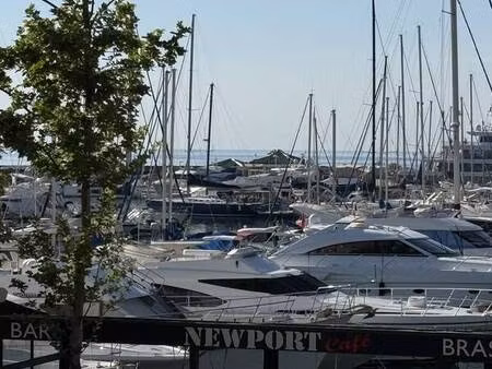 2 pieces jolie vue port de golfe juan