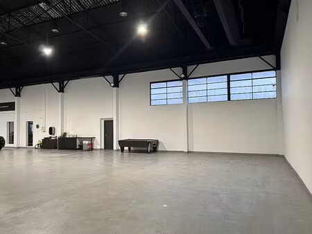 location local d'activités decines charpieu 1 000 m²