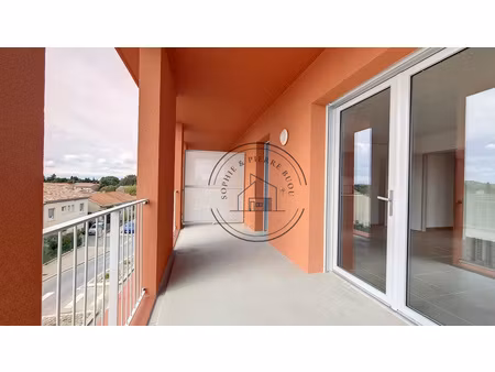 appartement t2 dans residence securisee avec places de parking