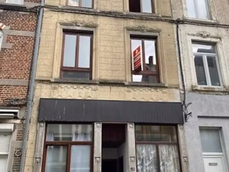 immeuble de 4 logements a regulariser ( permis octroye 2025)