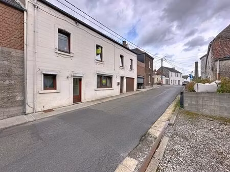 vaste maison 4 chambres  garage et terrasse