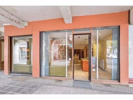 location local commercial 57m² realmont 81120