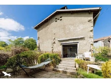 vente maison 5 pièces 135 m² montjoie-en-couserans (09200)