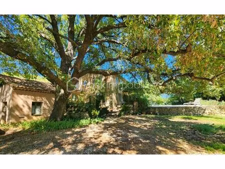 ferme de 240 m² à ansouis