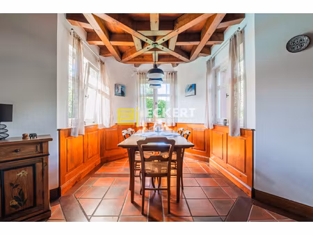 à fegersheim magnifique demeure en impasse - plein coeur de