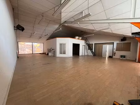 a louer - local commercial 185m² env -