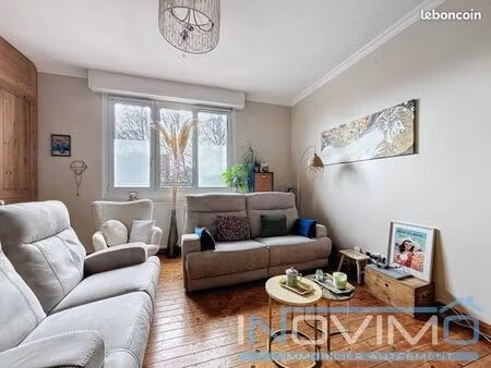 maison 8 pièces 138 m²