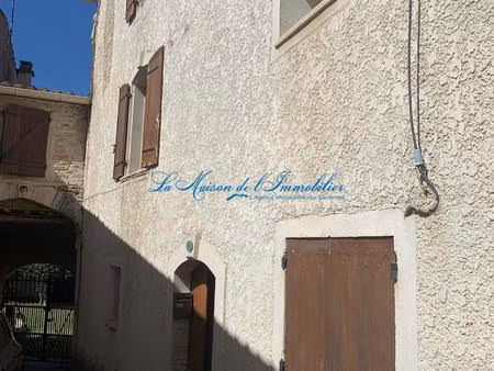 boissières  cœur de village  maison de village de 88 m2 habitable avec 67 m2 d'annexes