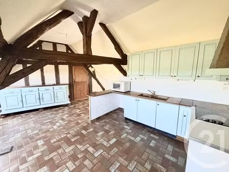 appartement f4 à louer - 4 pièces - 88 04 m2 - st benoit sur loire - 45 - centre