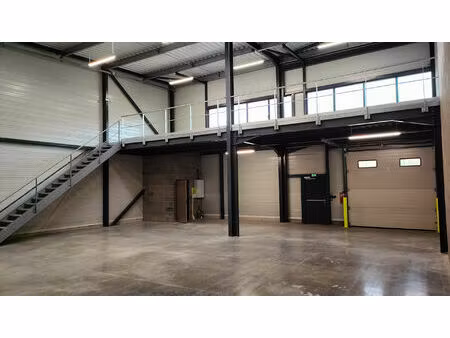 local d'activité neuf de 331 m² avec stationnements - châteaugay