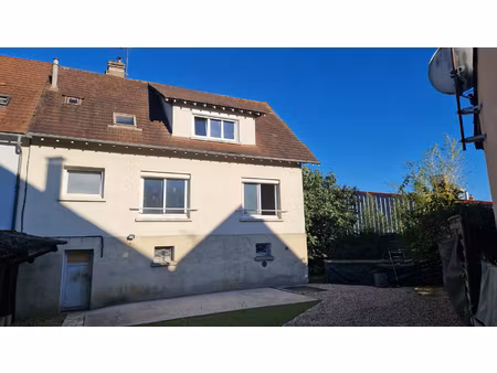 pavillon avec sous-sol - 7 pieces - 4 chambres