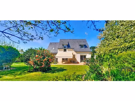 maison peillac 7 pièce(s) 173 m2