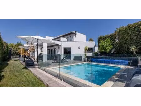 villa avec piscine et jardin villeneuve-de-la-raho (66)