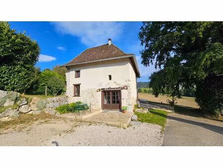 maison sainte marie d'alvey - locatioin meublée - 94 m² - vue imprenable