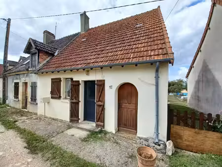 maison ancienne d’env 54m2 hab avec jardin d’env 400m2  env