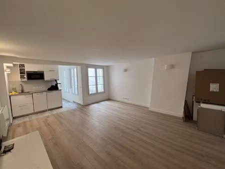 notre dame de bonne nouvelle - grand studio de 30m²