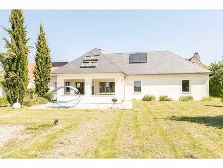 lieux uniques ® - propriétés privées - propose belle propriete de 147 m² sur un terrain de