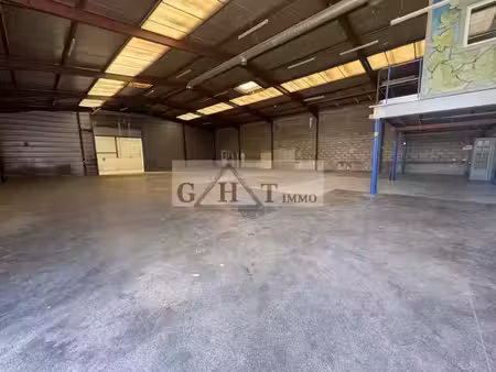location local industriel 1100 m² à saint-soupplets (77165)