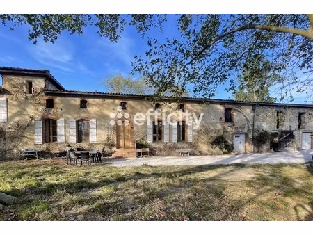 maison 9 pièces - 388 m²