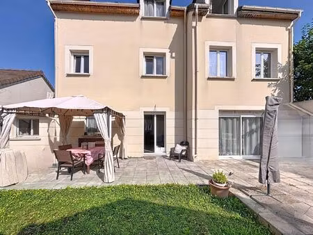 vente maison 8 pièces 160 m² sucy-en-brie (94370)