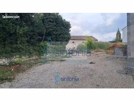 inconnu 1 pièce 240 m²