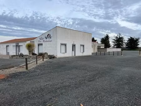 vente immeuble 10 pièces 60 m² à bernay-saint-martin (17330)  500 000 €