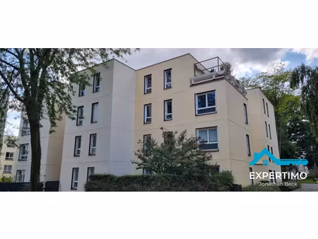 spacieux appartement dans un environnement calme et verdoyant