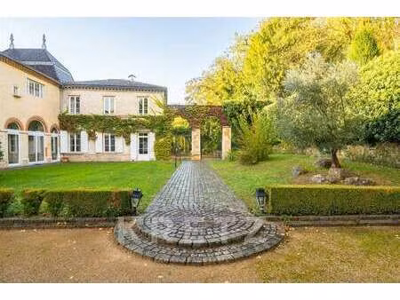 château à vendre à montmerle-sur-saône : 2 000 000€ | 1000m²