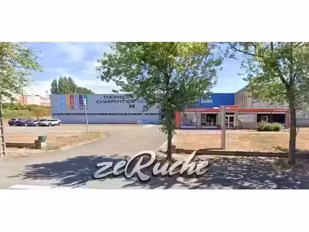 location locaux professionnels 0 pièces à laval (53000)  13 333 €