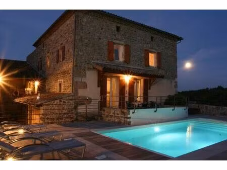 maison de prestige en vente félines  auvergne-rhône-alpes